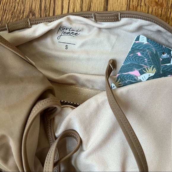 Kortni Jeane Swim Top - Picture 3 of 3